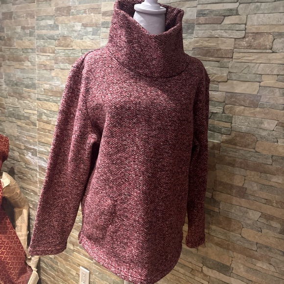 Avalanche Cozy Maroon Turtleneck Sweater - Picture 1 of 5